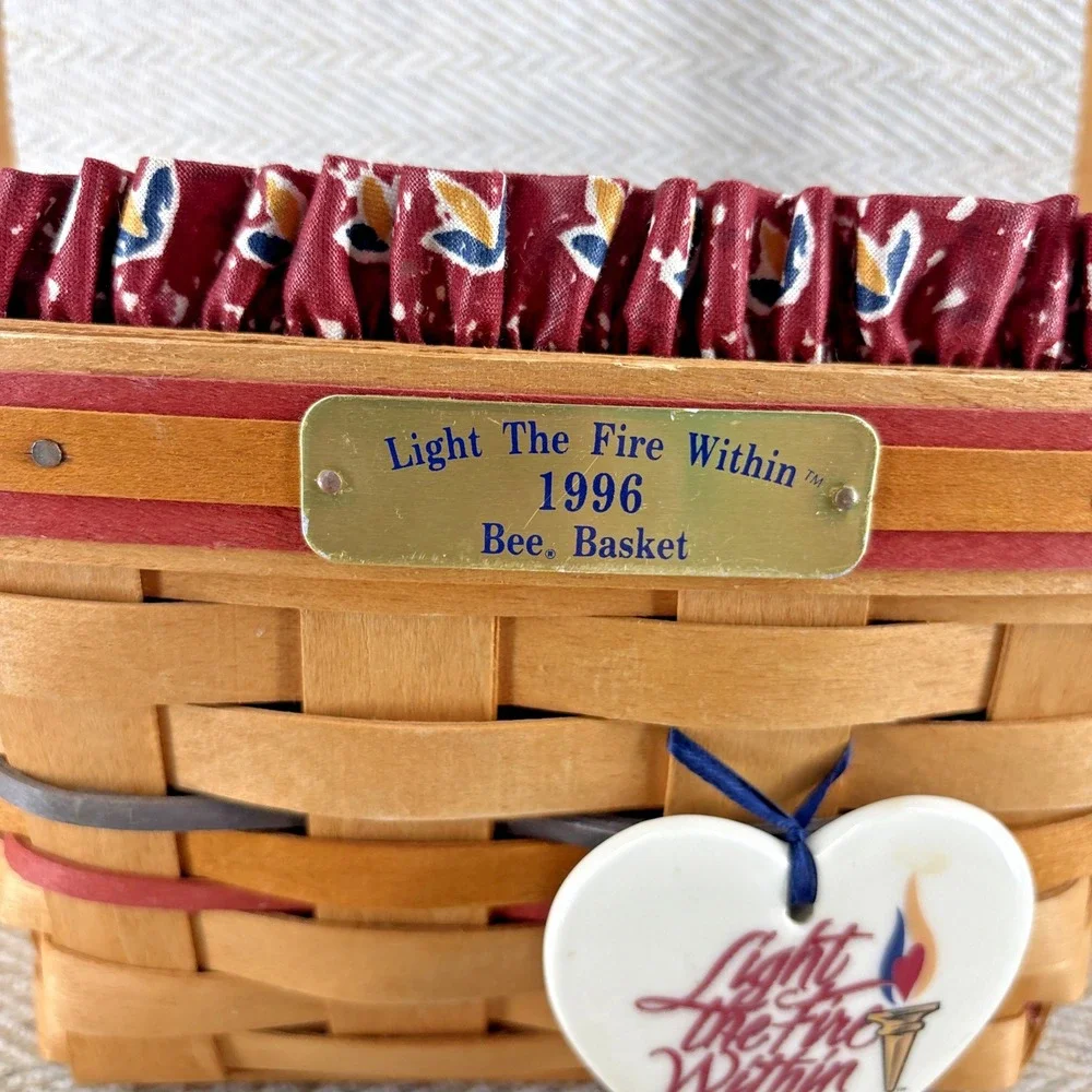 Longaberger 1996 Bee Basket Light The Fire Within  Liner and Protector Tie On